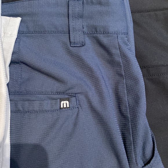 2 pairs Travis Mathew BECK short 9” - Picture 5 of 8